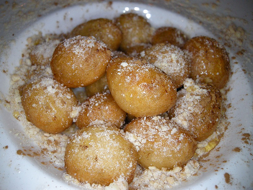 Cyprus Doughnuts with Honey Syrup