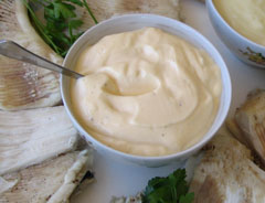 Mayonaise with garlic - (Mayonaisa me skordo)