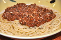 Makaronia me Kima - Pasta with Greek-style Meat Sauce