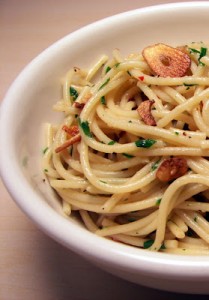 Fresh Pasta with Lots of Garlic