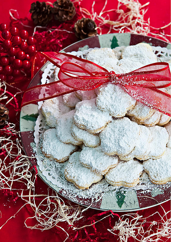 Brandy Sugar Biscuits - Kourabiethes