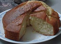 Greek Lemon & Yogurt Cake - Cake me Lemoni kai Yiaourti